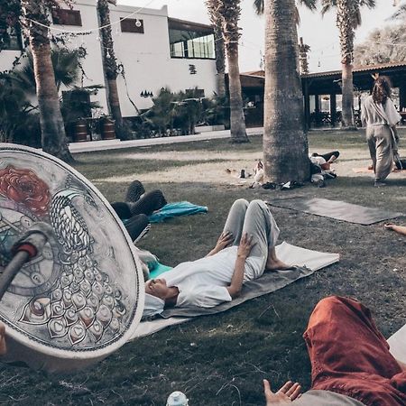 Selvi Beach Hotel Göltürkbükü Buitenkant foto