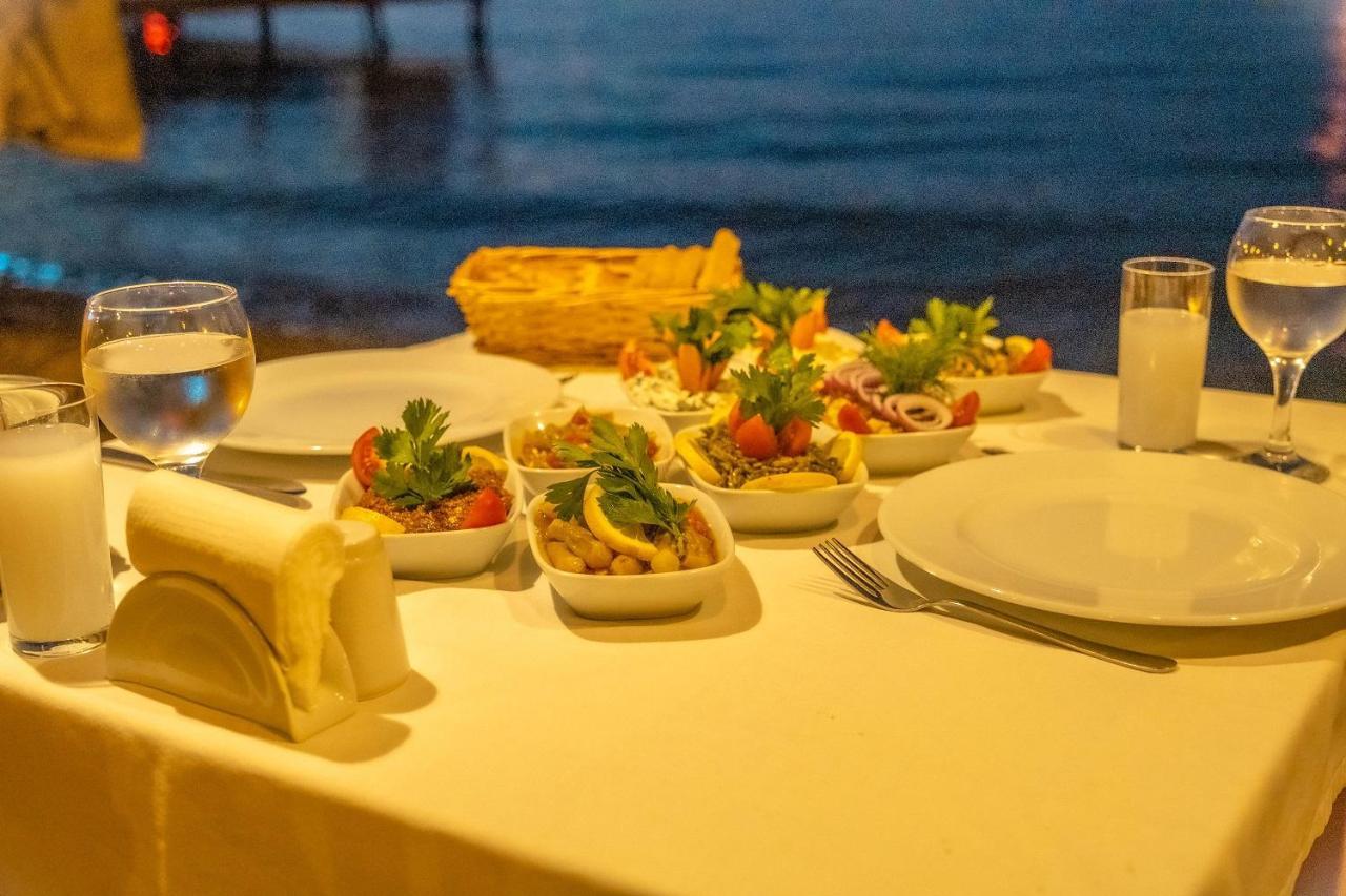 Selvi Beach Hotel Göltürkbükü Buitenkant foto