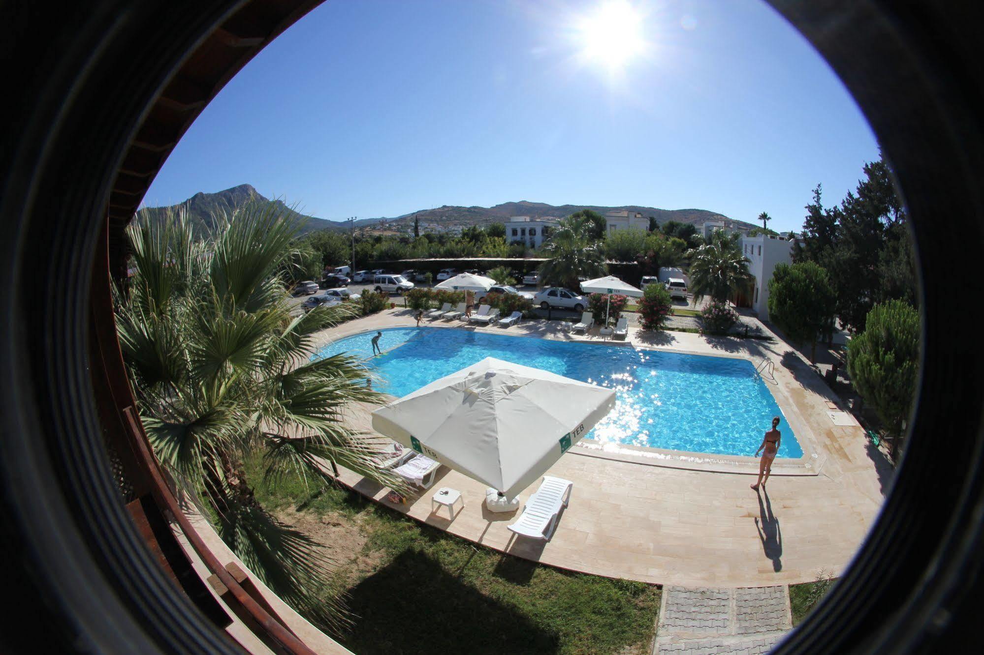 Selvi Beach Hotel Göltürkbükü Buitenkant foto
