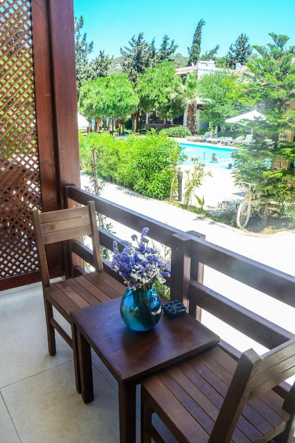 Selvi Beach Hotel Göltürkbükü Buitenkant foto