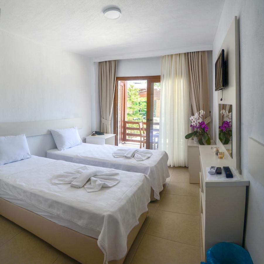 Selvi Beach Hotel Göltürkbükü Buitenkant foto